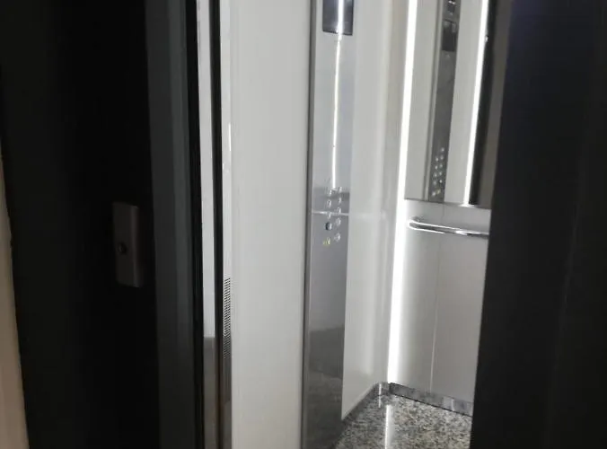 Lägenhet Comoda Vivienda En *